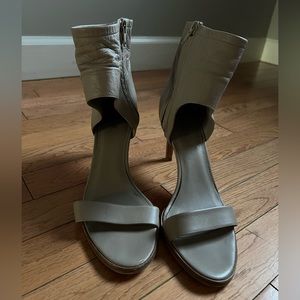 Vince heels size 8